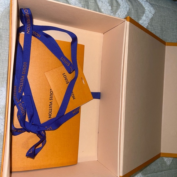 Louis Vuitton Studio Messenger Crossbody Bag - Picture 5 of 5